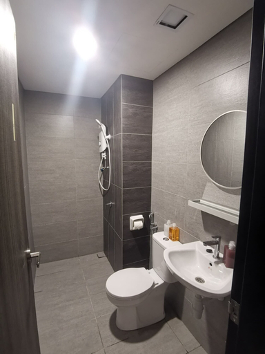 Bathroom 2, Edumetro Subang Jaya, Subang Jaya
