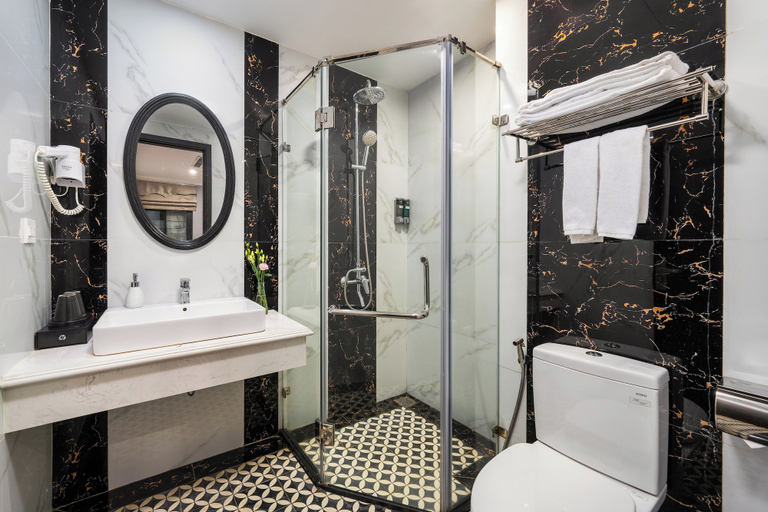 Bathroom 5, Amara Hanoi Hotel, Hoàn Kiếm