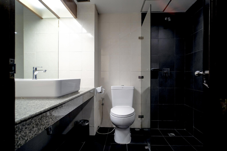 Bathroom 9