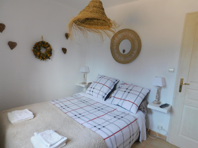 Bedroom 2, Chez Marie, Var