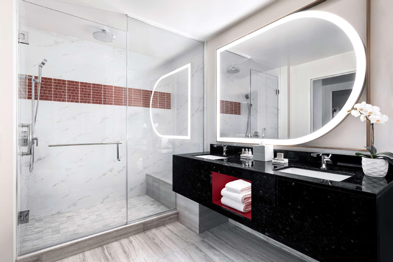 Bathroom 19