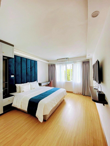 Bedroom 14