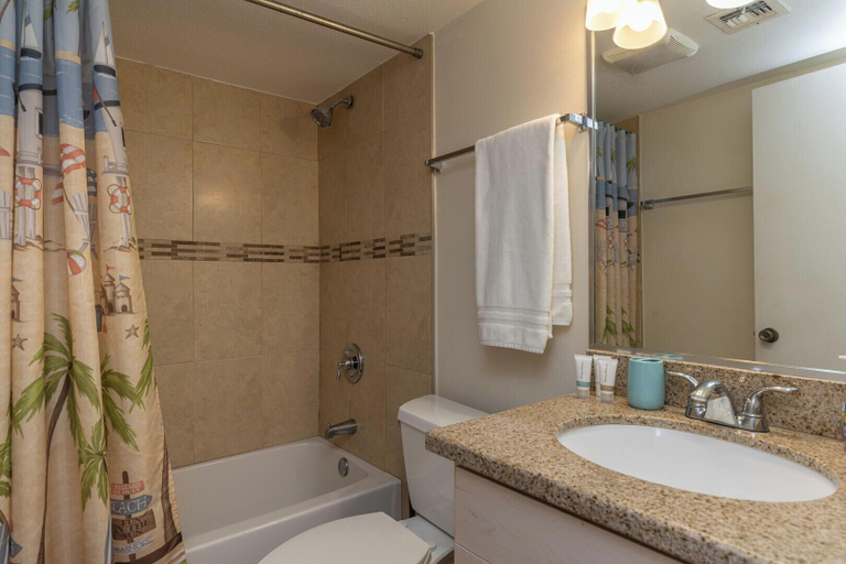 Bathroom 3, Gulfview ll by Padre Getaways, Cameron