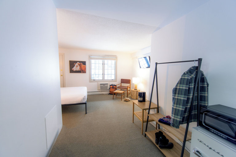 Bedroom 9
