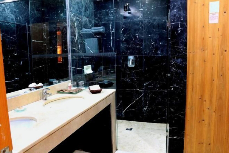 Bathroom 3, Hengfu Sunshine Hotel, Zhuhai