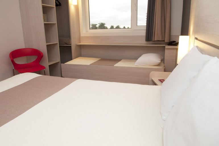 Bedroom 2, ibis Montevideo, Montevideo