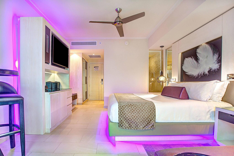 Bedroom 3, Royalton CHIC Punta Cana All-Inclusive Adults Only, Salvaleon de Higuey