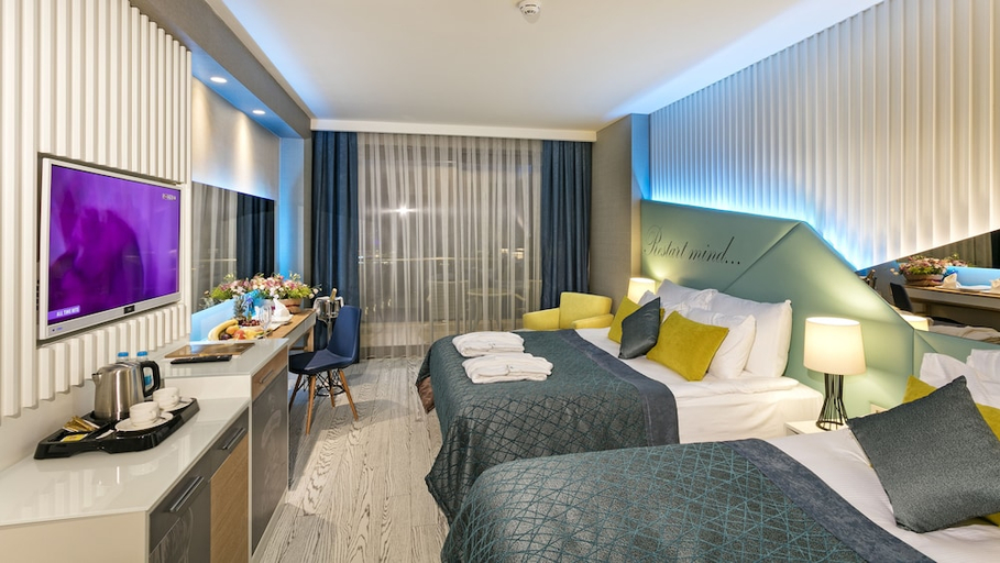 Bedroom 3, Wind of Lara Hotel and SPA, Antalya