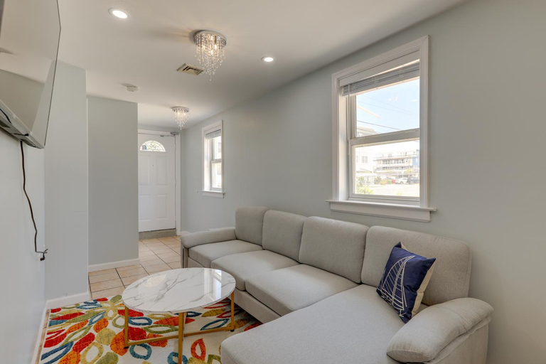 Others 3, Lovely Abode: Walk to Seaside Heights Boardwalk!, Ocean