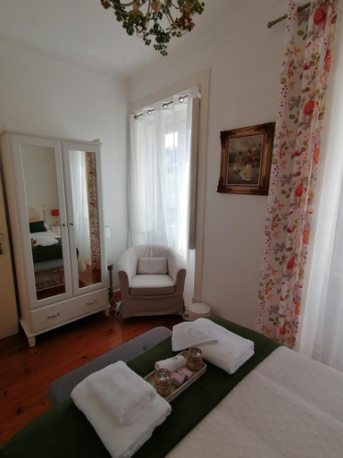 Others 3, OSBORNE GUEST HOUSE, Sintra