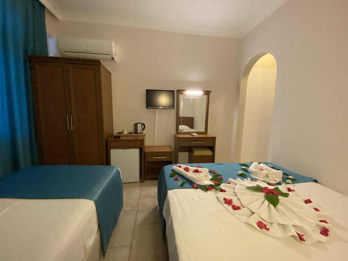 Bedroom 2, Bliss Beach Hotel, Marmaris