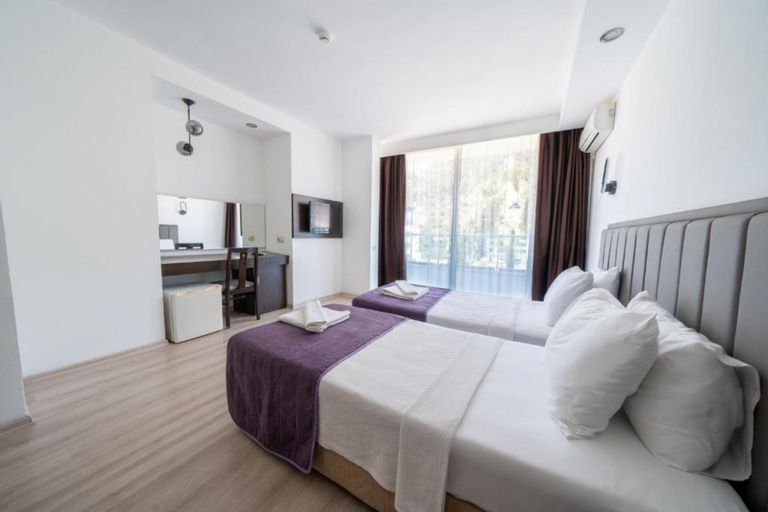 Bedroom 3, Supreme Beach Hotel - Adults Only +14, Marmaris