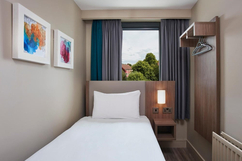 Bedroom 2, Cordia Serviced Apartments, Belfast
