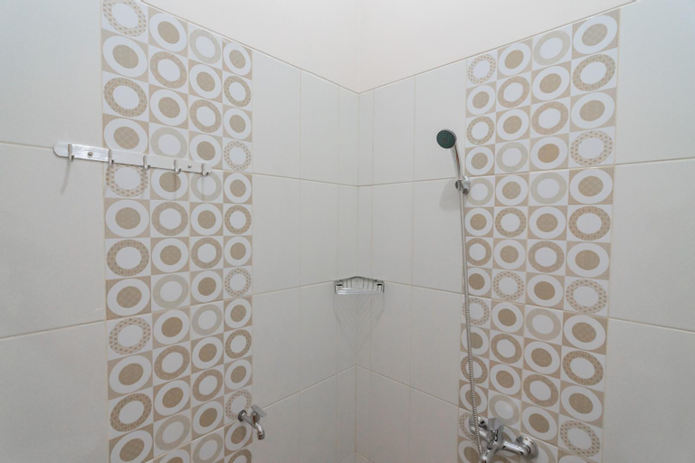 Bathroom 6