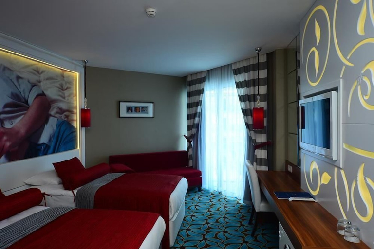 Bedroom 3, Vikingen Infinity Resort and Spa, Alanya
