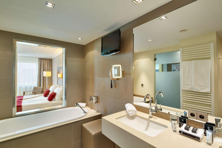 Bathroom 7