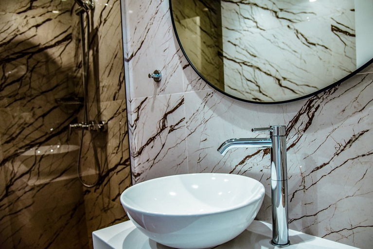 Bathroom, VH Broadway Tirana Hotel, Tiranës