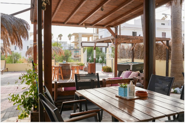 Food & Drinks 5, Peters Kool Pool Studios, South Aegean