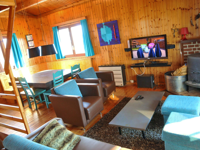 Others 5, Recently fully renovated chalet for 9 persons., Namur