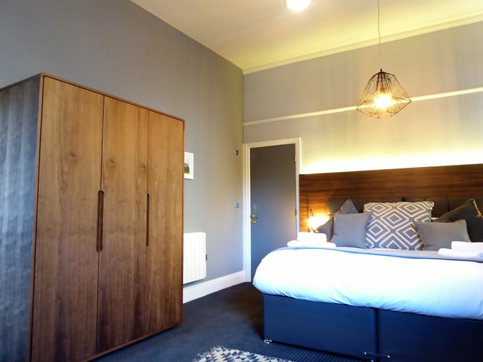 Room 3, Claremont The Corson, Leeds