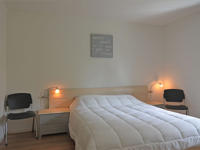 Bedroom 3, Lovely Group House near Winterberg with Private Sauna, Garden, & Terrace, Hochsauerlandkreis