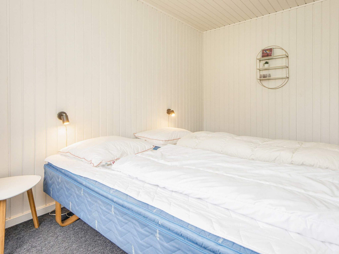 Bedroom 2, 6 Person Holiday Home in Hejls, Kolding
