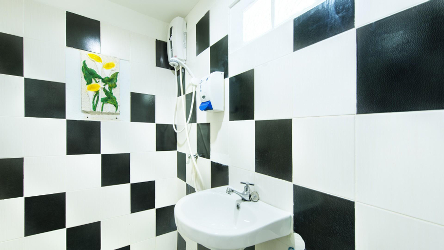 Bathroom 3