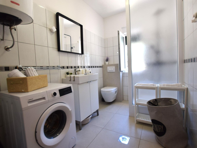 Bathroom, Island Escape With Pool, Pag