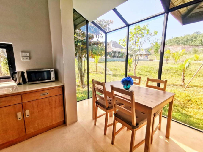 Dining Room 3