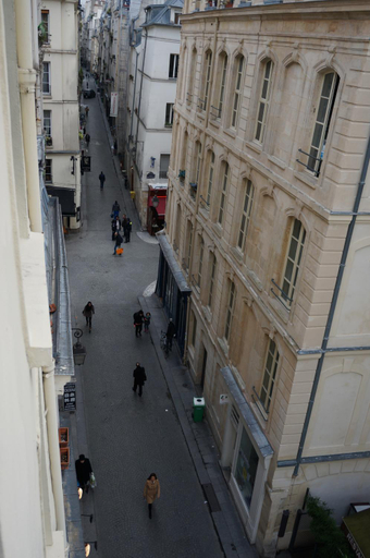 Others 2, Hotel Zora, Paris