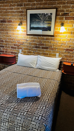 Bedroom 2, Beenleigh Village Motel, Gold Coast