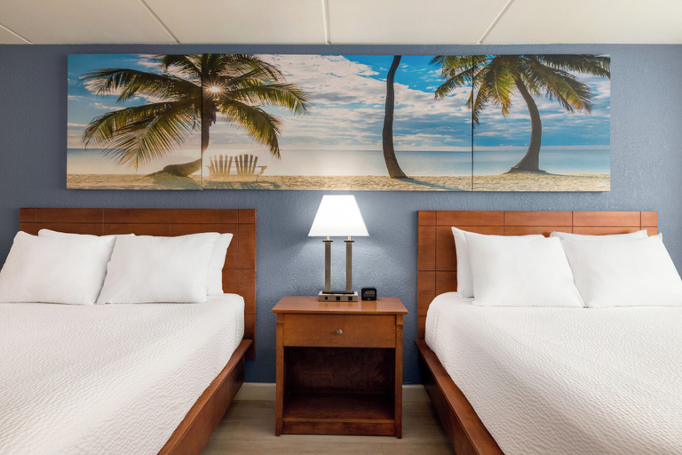Bedroom 3, enVision Hotel Miami International Airport, Miami-Dade