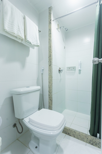 Bathroom 4, Ibis Styles Manaus, Maués