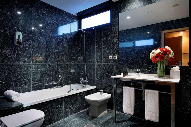 Bathroom 5, SB Icaria Barcelona, Barcelona