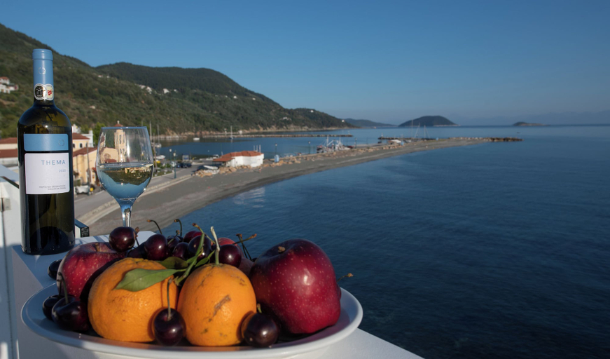 Food & Drinks 5, Flisvos Beachfront Apartments, Thessaly