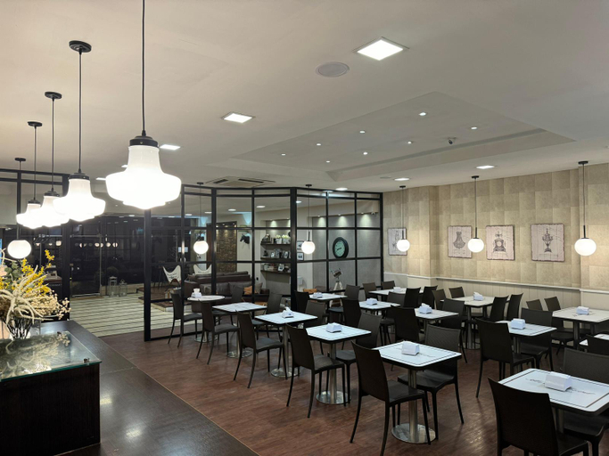 Food & Drinks 5, Alvear, Montevideo