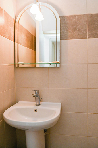 Bathroom 5, Hotel Narkissos, South Aegean