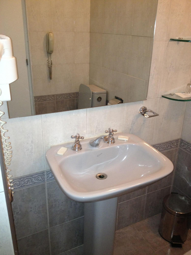Bathroom 4, Hotel Europa, Montevideo