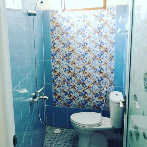Bathroom 8