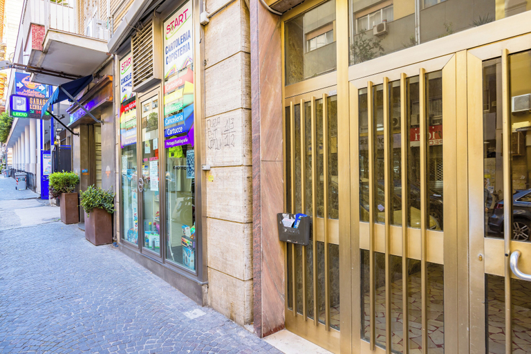 Exterior & Views 2, Chiave di Fuga, Napoli