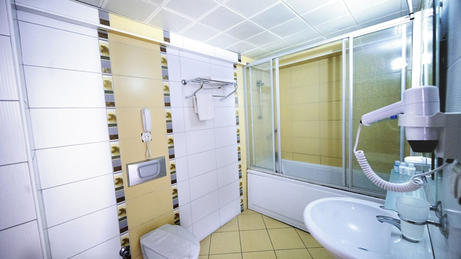 Bathroom, Cihanturk Hotel, Marmaris