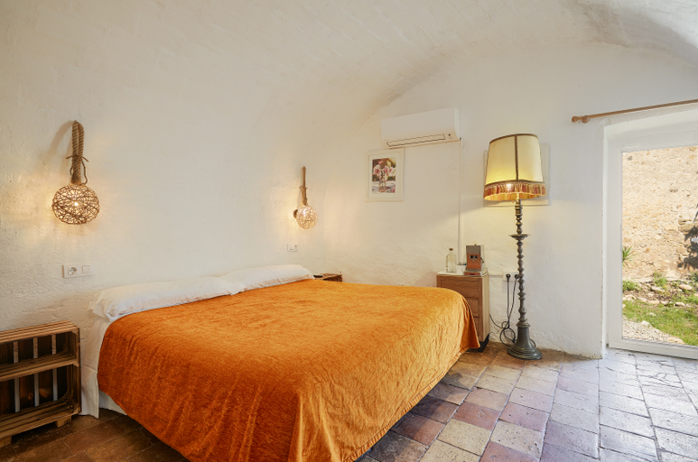 Bedroom 4, Mas Torrencito, Girona