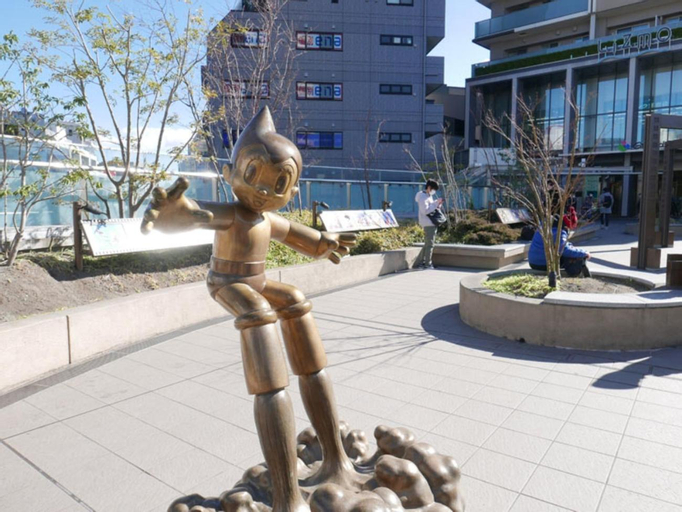 Exterior 5