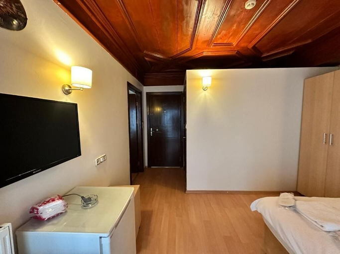 Bedroom 4, Adil Konak Hotel, Fatih