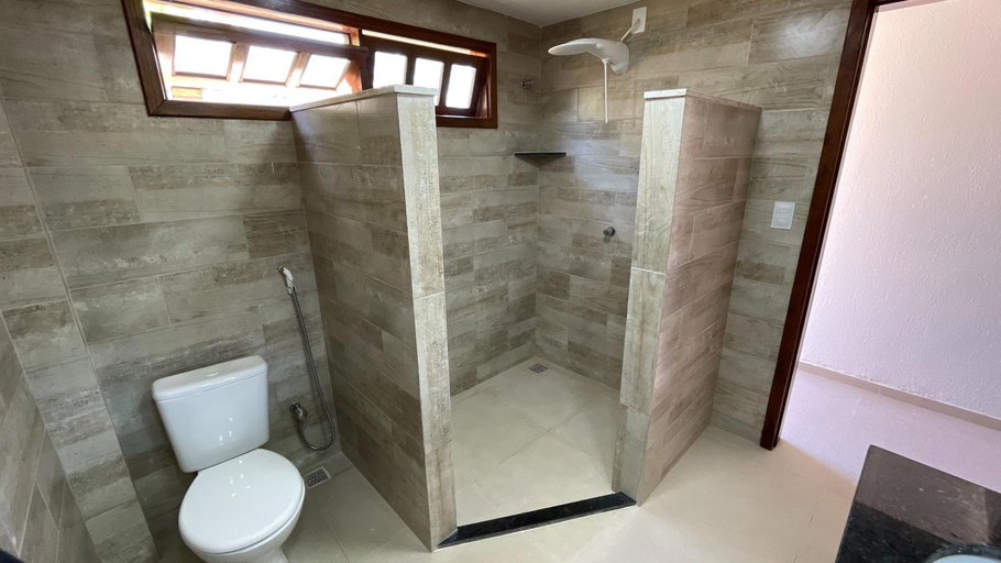 Bathroom 3, Canoa Azul, Cairu