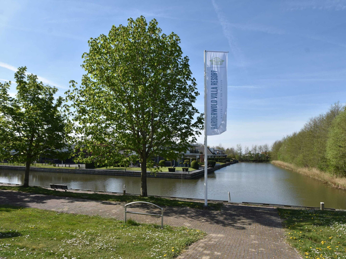 Others 3, Villa in Harderwold With Garden, Zeewolde