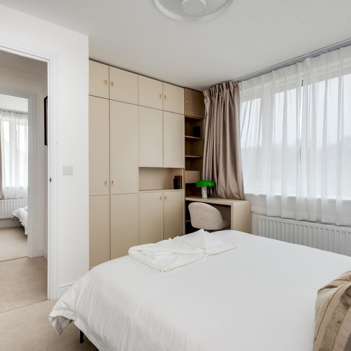 Room 5, Tranquil 4-bed Oasis Modern Chic, Oxfordshire