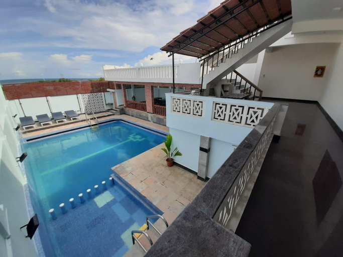 Swimming Pool 9