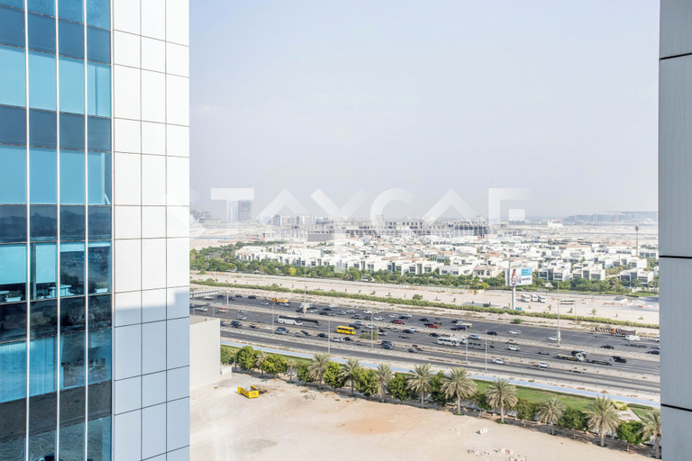 Others 5, Staycae Avanti, Dubai