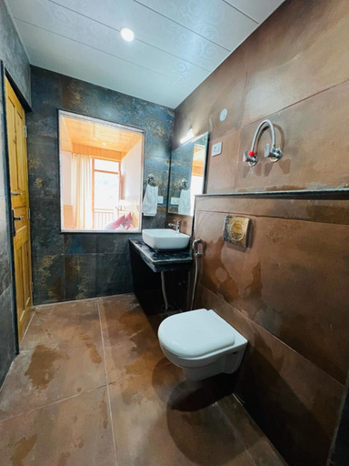 Bathroom 3, Goroomgo Sakura Palace Manali, Kullu